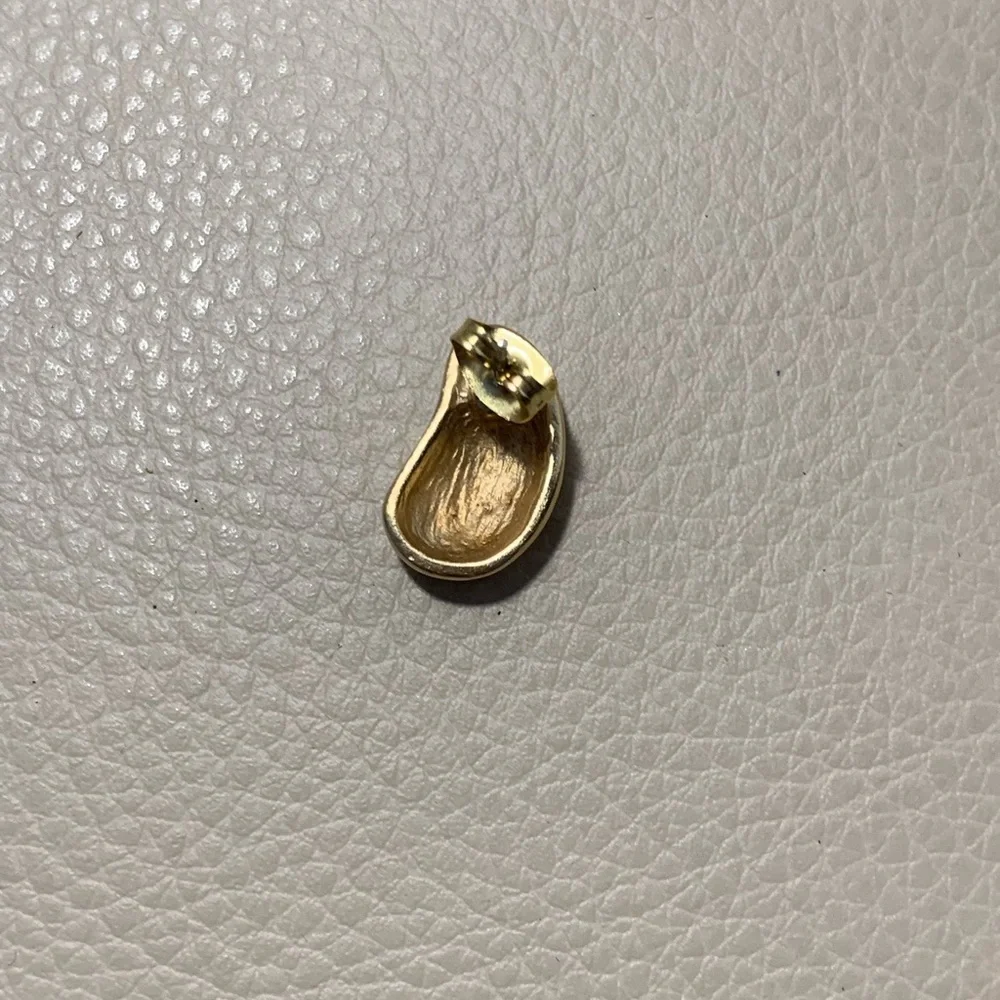 Gold Tone Nugget & Crystal Post Earrings